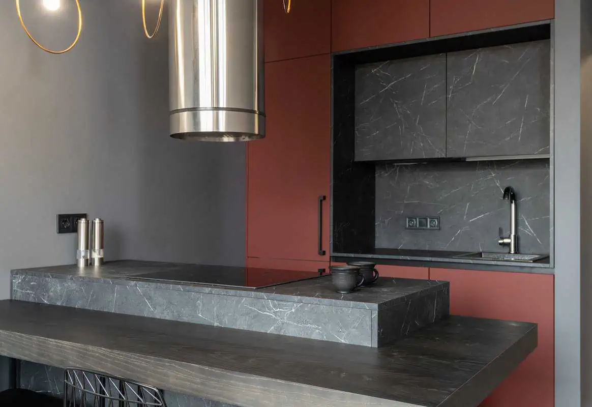 Maximizing Space in Small Kitchens