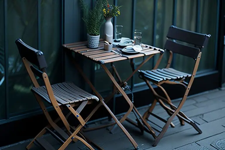 small modern balcony design-compact bistro