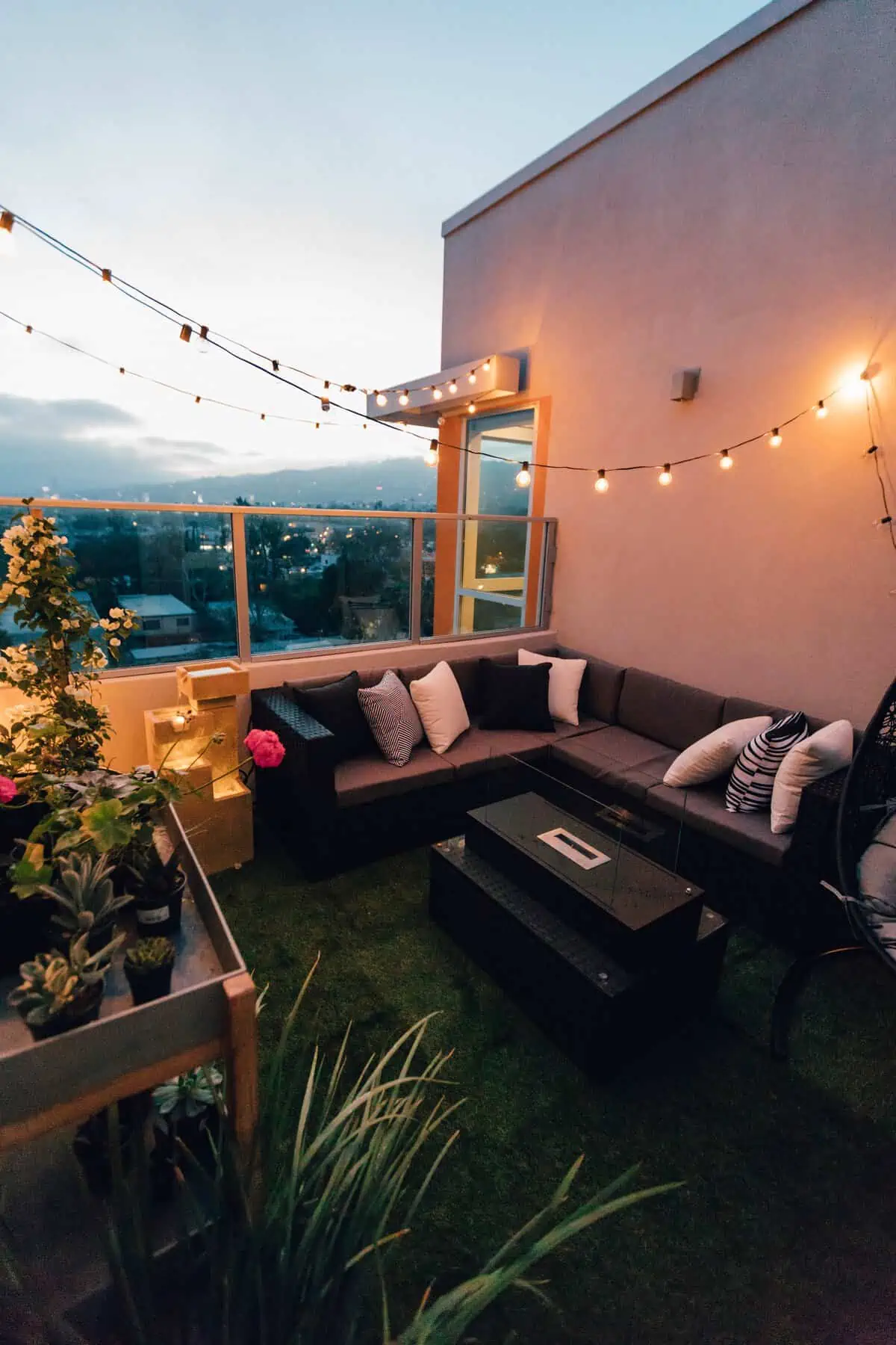 small modern balcony design-fairy lights