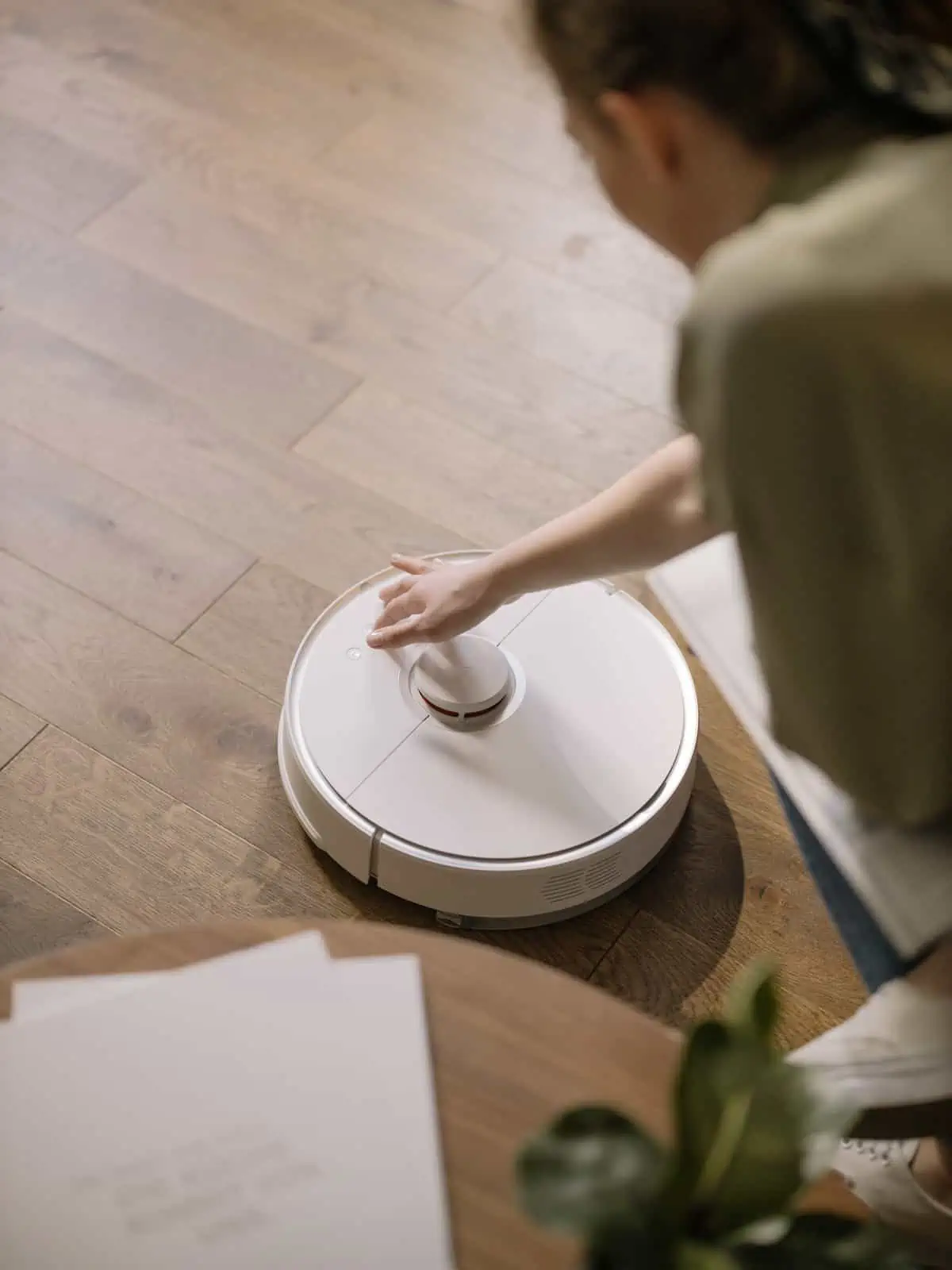 how to clean living room
-robotic vacuum cleaner